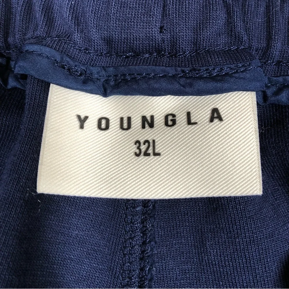 YOUNGLA Men’s Sweatpants Size 32L
